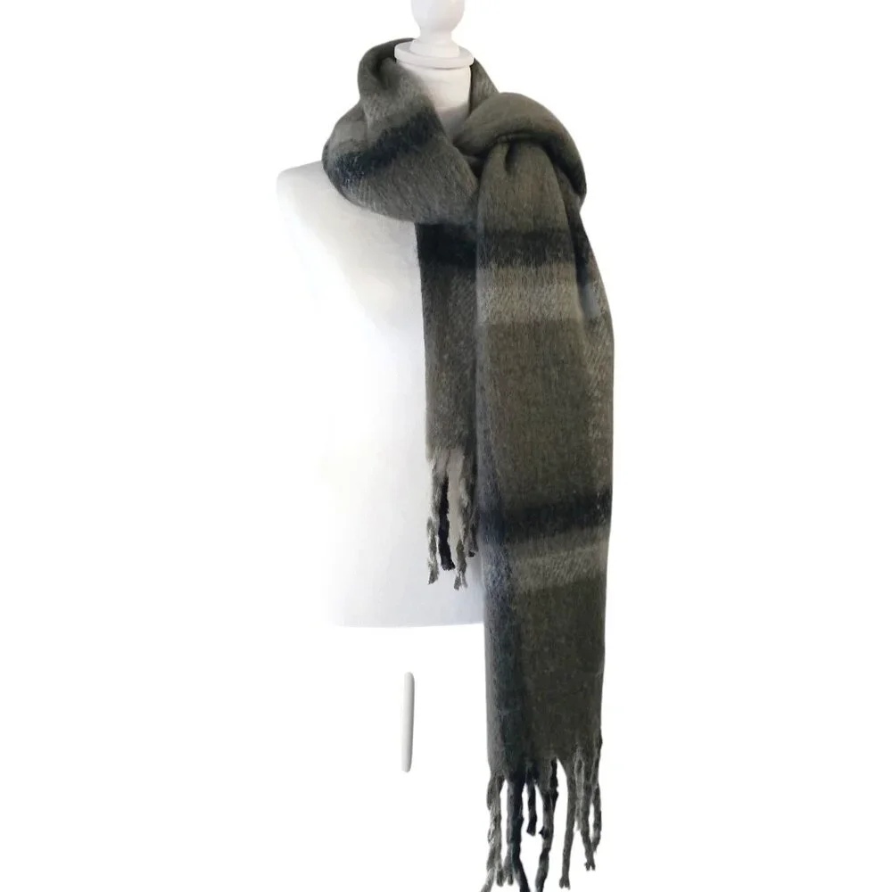 Steve Madden Brushed Plaid, Blanket Wrap Scarf, Black/Gray, Fringe, One Size